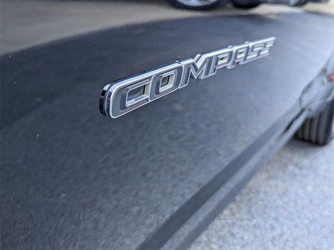 Used 2022 Jeep Compass Limited w/ Elite Group image 27