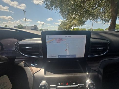 Used 2020 Ford Explorer Limited RWD image 17