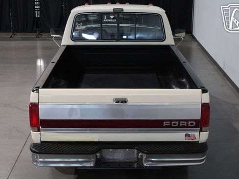Used 1990 Ford F150 4x4 Regular Cab image 12
