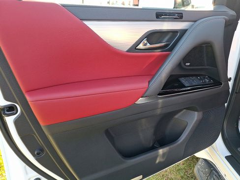 Used 2024 Lexus LX 600 F Sport image 12