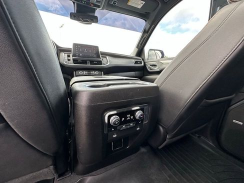 Used 2023 GMC Yukon AT4 AWD/4WD image 29