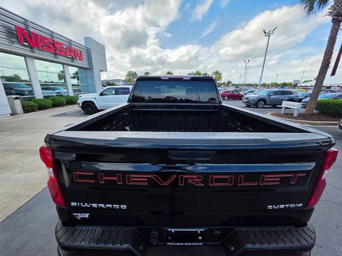 Used 2021 Chevrolet Silverado 1500 Custom Trail Boss AWD/4WD image 9