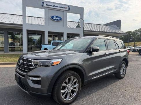 Certified 2023 Ford Explorer XLT w/ Equipment Group 202A AWD/4WD image 1