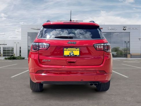 Used 2022 Jeep Compass Limited AWD/4WD image 4