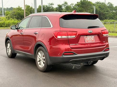Used 2016 Kia Sorento FWD w/ LX Convenience Package image 3