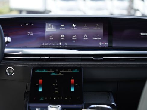 Used 2025 Cadillac Escalade Sport w/ LPO, ONYX Package AWD/4WD image 30