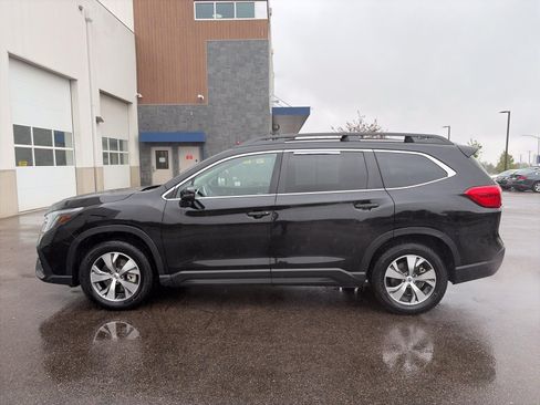 Certified 2023 Subaru Ascent Premium w/ Convenience Package AWD/4WD image 9