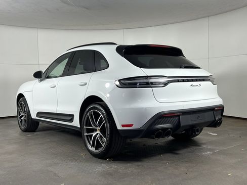 Certified 2023 Porsche Macan S image 3