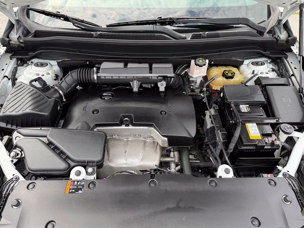 Used 2020 Buick Envision Essence FWD image 27