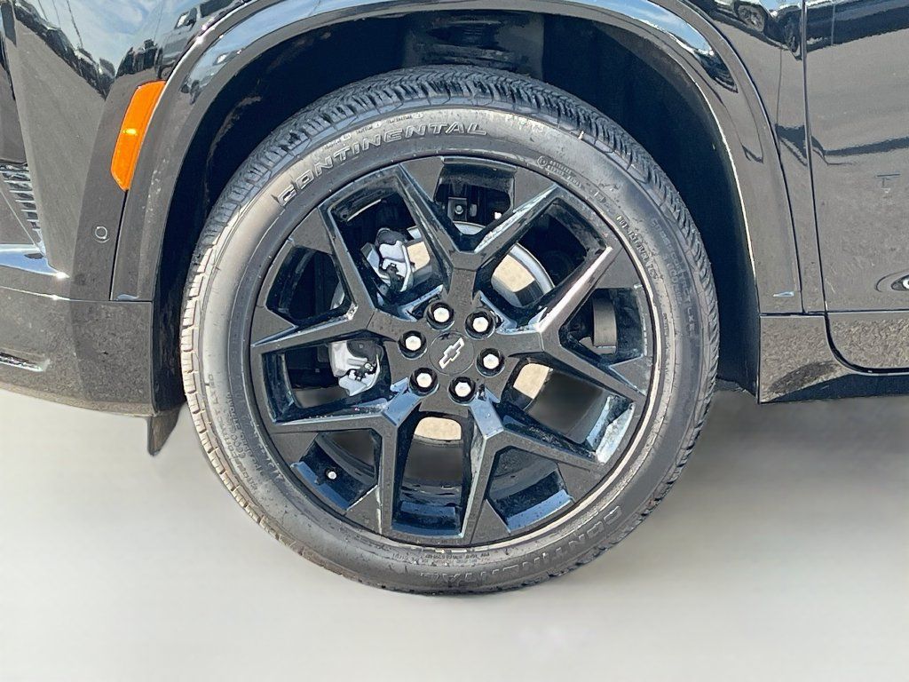 Used 2026 Chevrolet Traverse RS AWD/4WD image 33