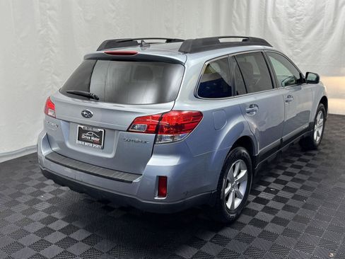 Used 2013 Subaru Outback 2.5i Limited w/ Popular Pkg 1A image 9