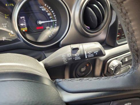 Used 2023 Jeep Wrangler Unlimited w/ 8.4" Radio Group AWD/4WD image 29