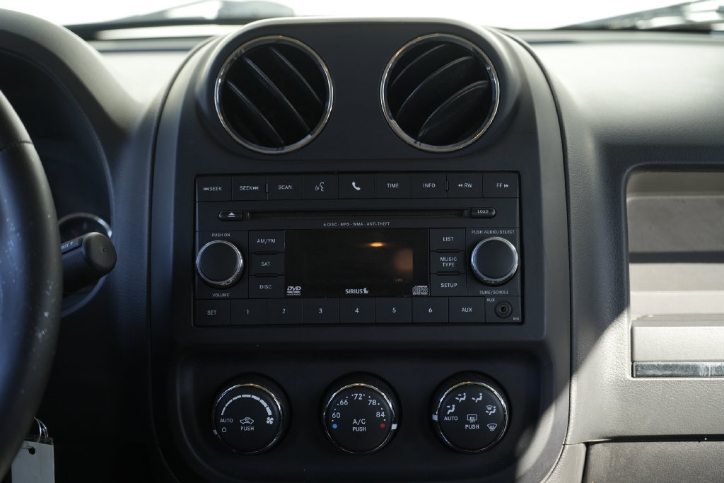 Used 2012 Jeep Patriot Limited AWD/4WD image 39