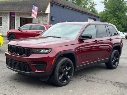 Used 2023 Jeep Grand Cherokee Altitude