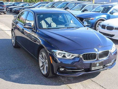 Used 2017 BMW 330i Sedan image 5