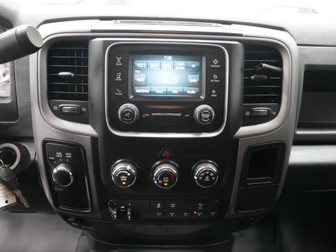 Used 2018 RAM 2500 Tradesman w/ Chrome Appearance Group AWD/4WD image 16