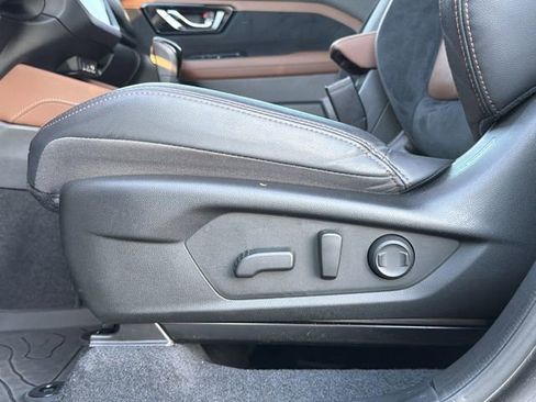 Used 2025 Subaru Forester Touring w/ Popular Package - Touring image 30