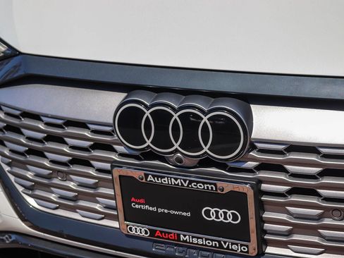 Used 2024 Audi Q8 e-tron Premium Plus AWD/4WD image 13