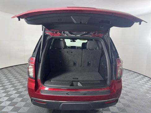 Used 2022 Chevrolet Tahoe Z71 w/ Luxury Package image 9