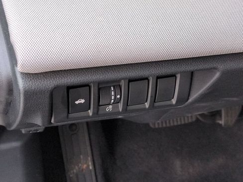 Used 2025 Subaru Legacy Premium AWD/4WD image 19