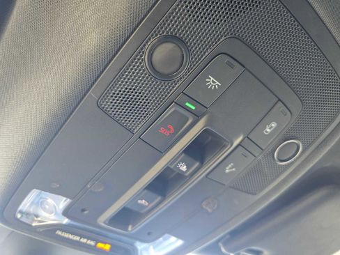 Certified 2025 Audi Q3 2.0T Premium image 34