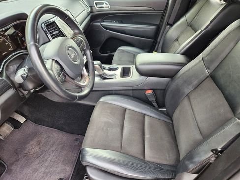 Used 2021 Jeep Grand Cherokee Laredo X image 13