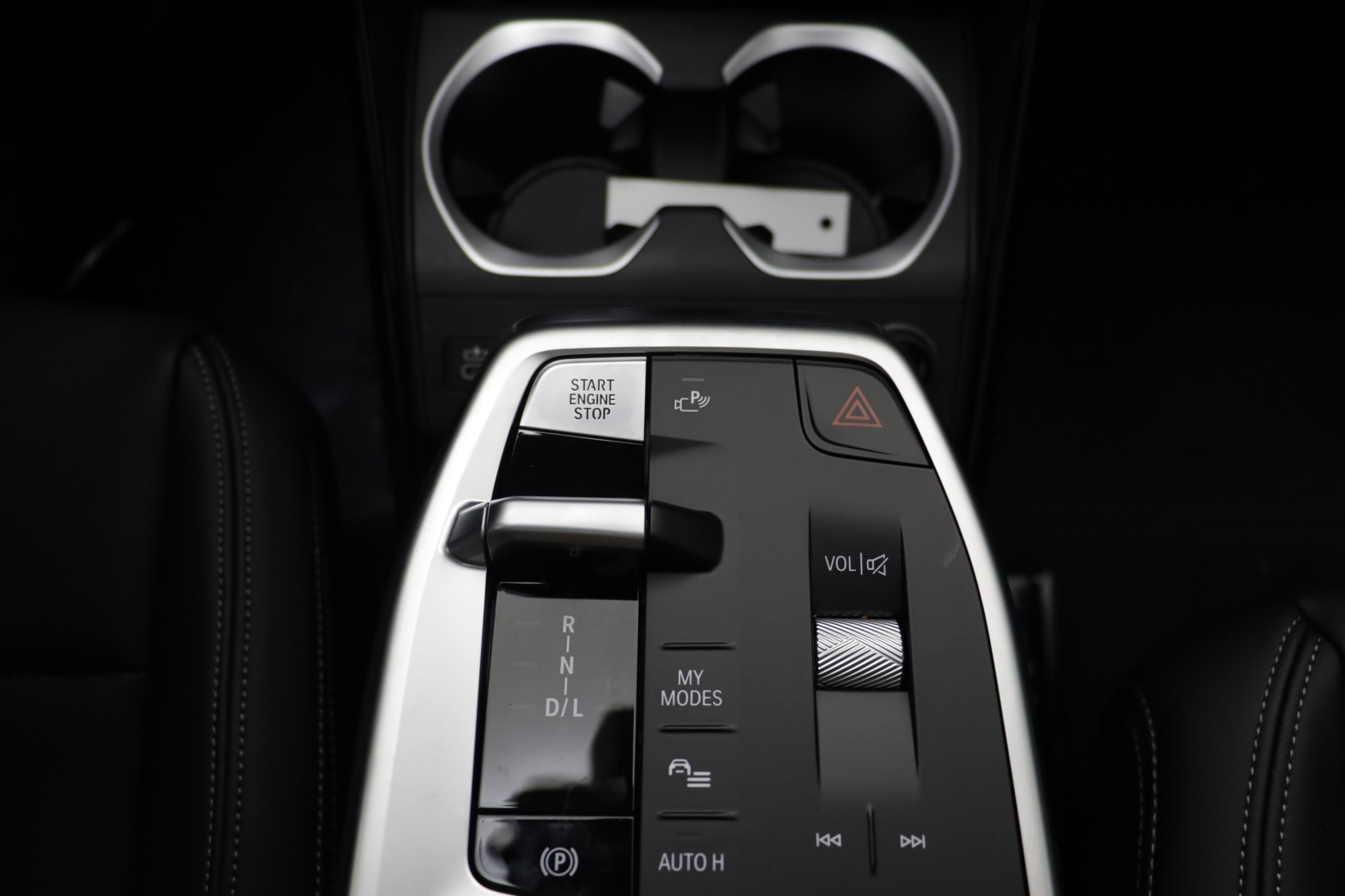 New 2027 BMW X1 xDrive28i AWD/4WD image 12