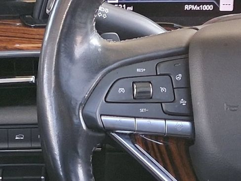 Used 2022 Cadillac Escalade Premium Luxury w/ Performance Package AWD/4WD image 12