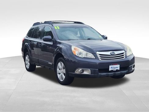 Used 2011 Subaru Outback 2.5i Premium w/ All-Weather Pkg AWD/4WD image 3
