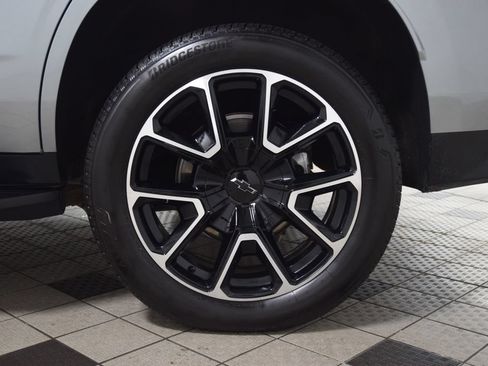 Used 2024 Chevrolet Tahoe RST w/ Luxury Package AWD/4WD image 27