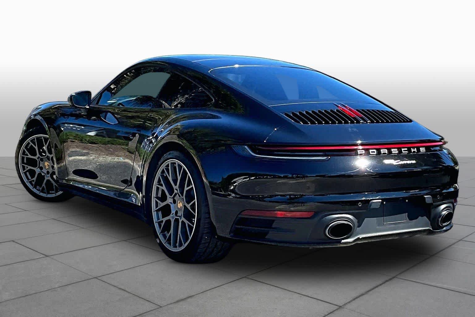 Used 2022 Porsche 911 Carrera RWD image 10