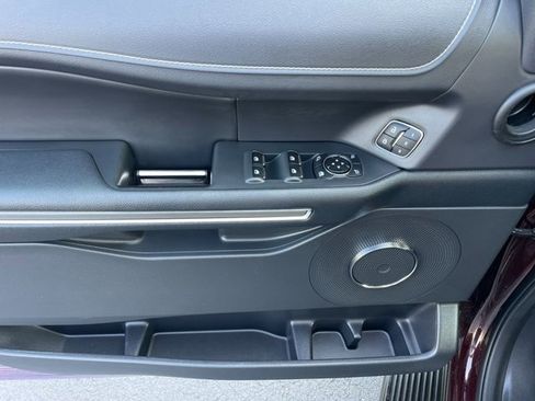 Certified 2024 Ford Expedition XLT image 14
