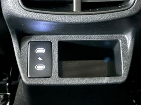 Used 2024 Kia Seltos LX image 19