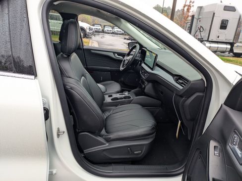 New 2026 Ford Escape Platinum w/ Premium Technology Package image 36