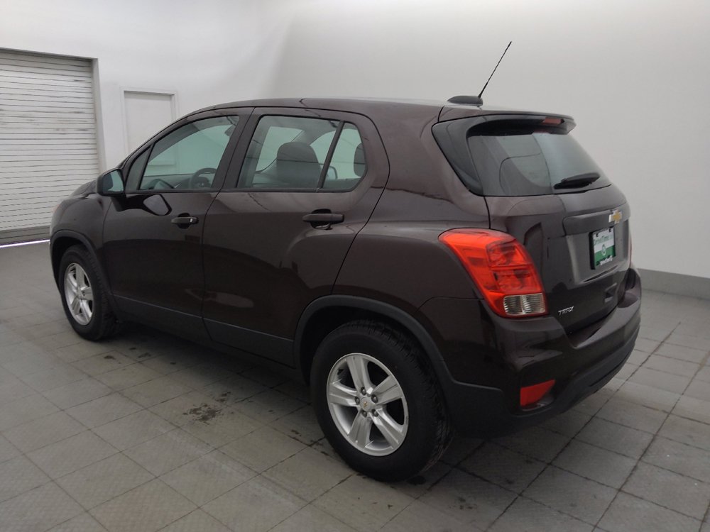 Used 2020 Chevrolet Trax LS FWD image 3
