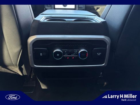 Used 2022 Ford Expedition Max Limited image 32