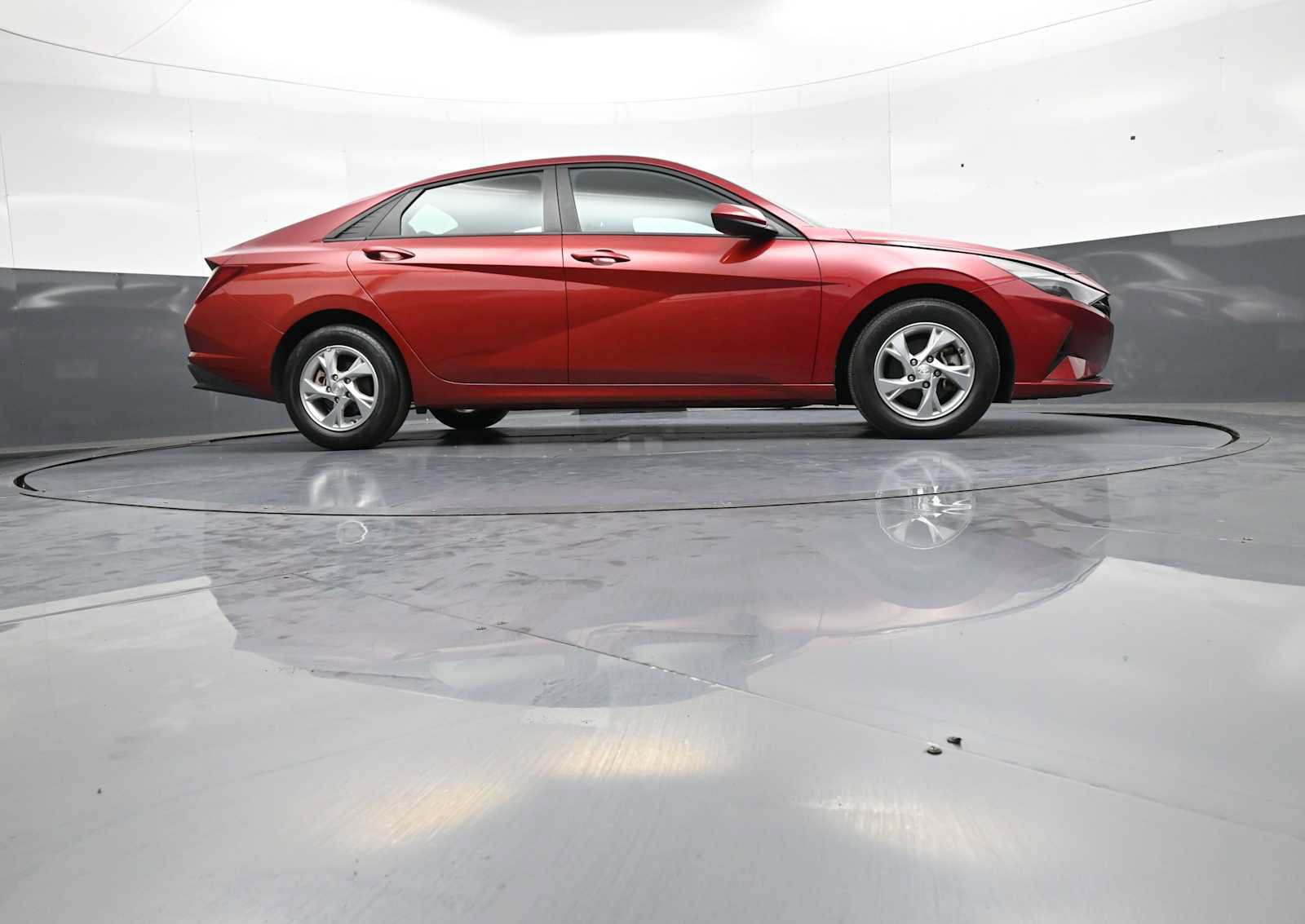 Certified 2023 Hyundai Elantra SE FWD image 28