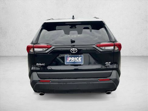 Used 2025 Toyota RAV4 XLE image 6