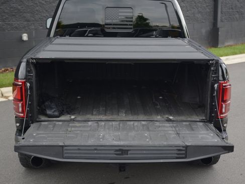 Used 2018 Ford F150 Raptor w/ Equipment Group 802A Luxury AWD/4WD image 38