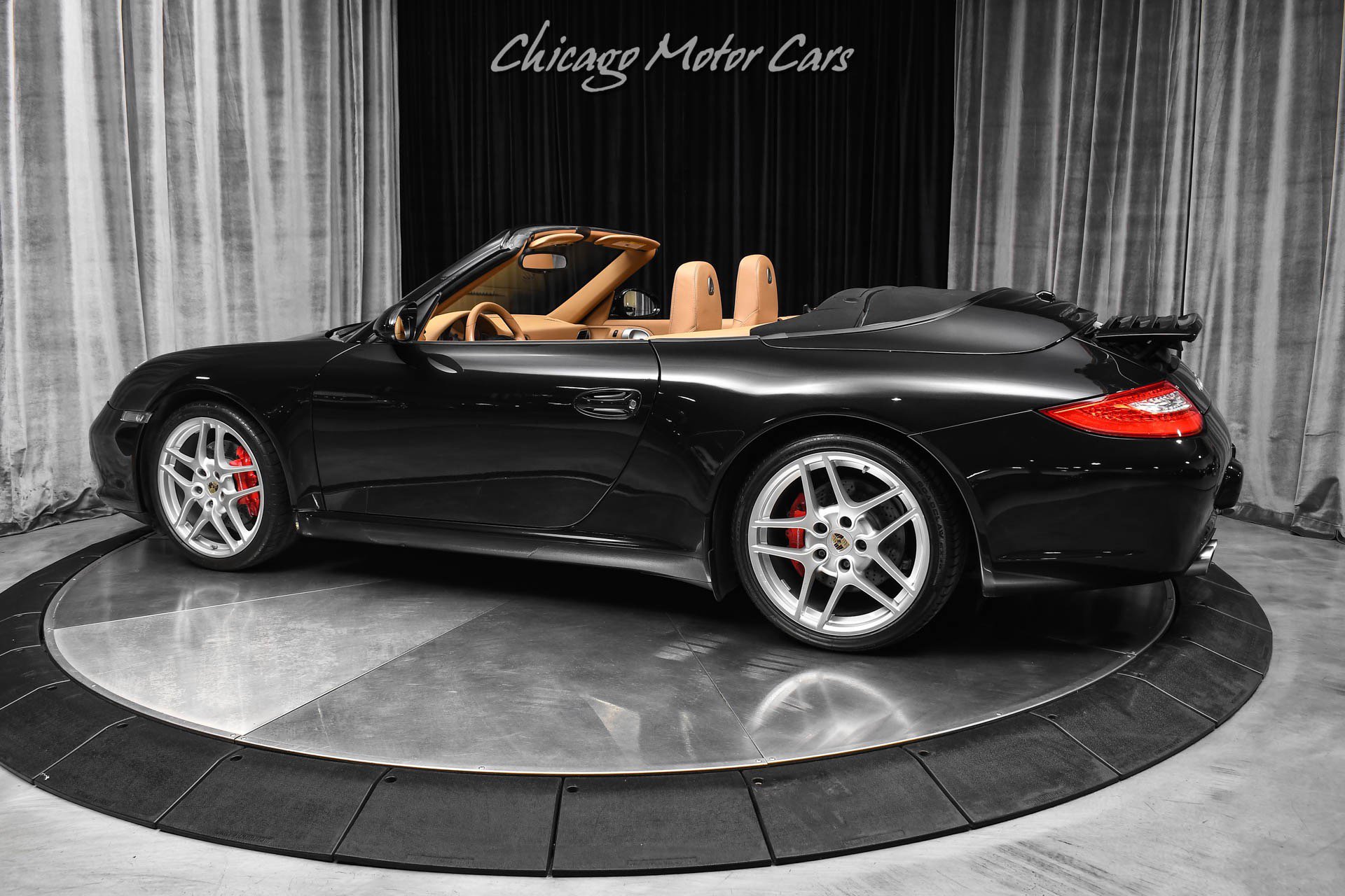 Used 2011 Porsche 911 Carrera S RWD image 3