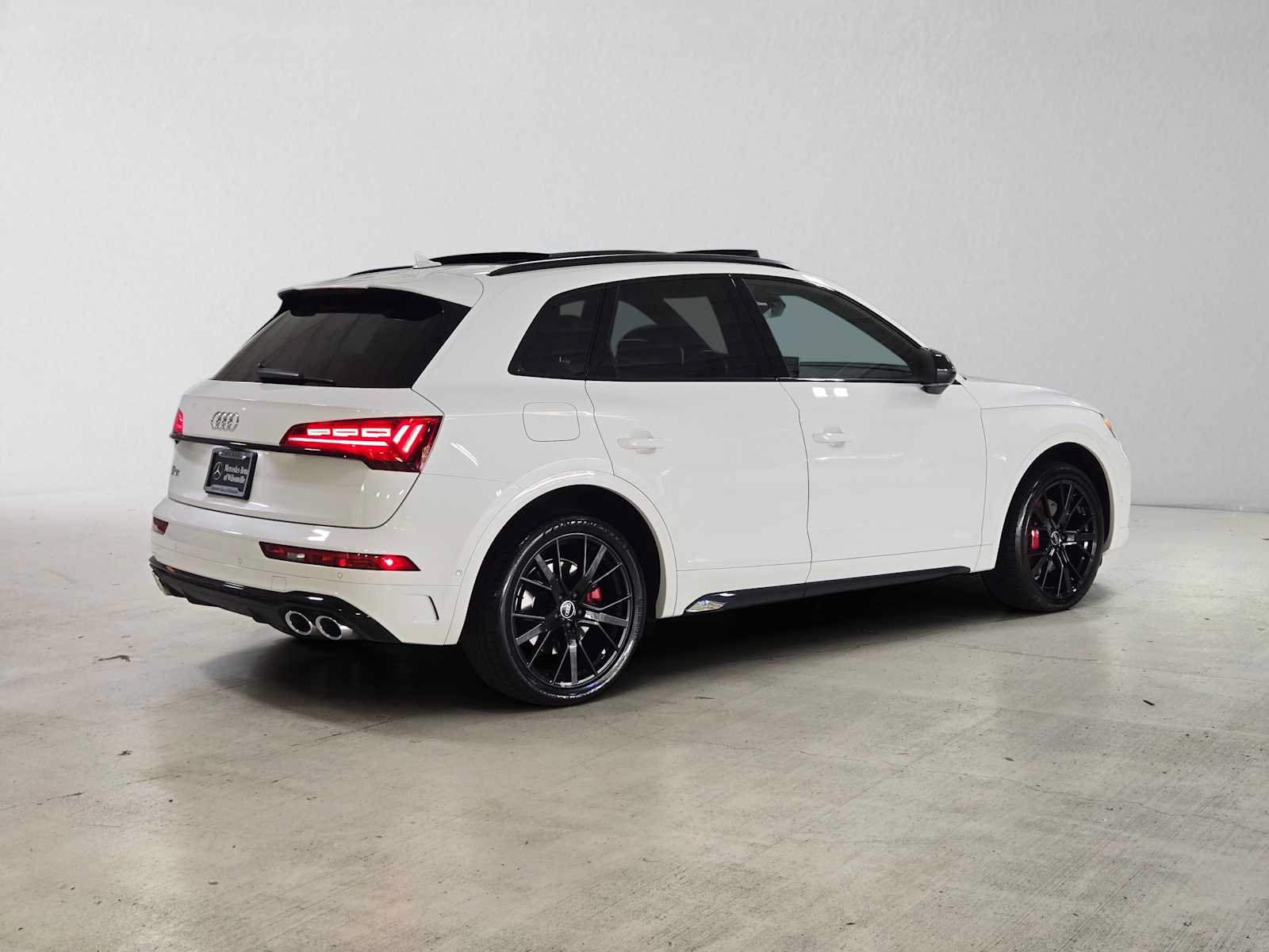 Used 2021 Audi SQ5 Prestige AWD/4WD image 3