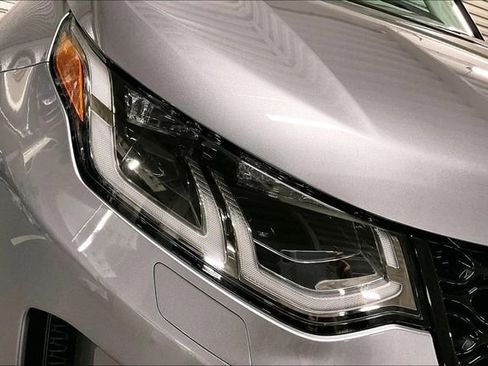 Certified 2025 Land Rover Discovery Sport S image 28