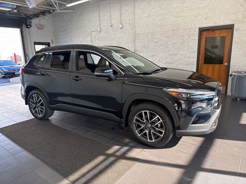 Used 2026 Toyota Corolla Cross XLE image 1