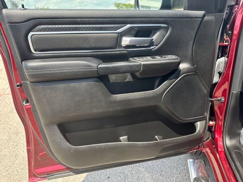 Used 2025 RAM 1500 Big Horn AWD/4WD image 11