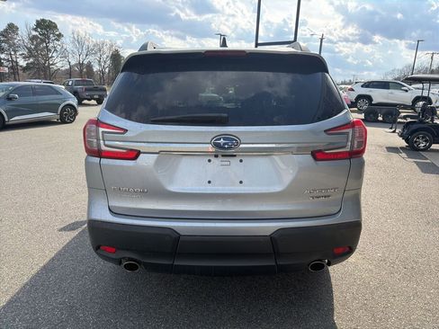 Used 2023 Subaru Ascent Limited w/ Technology Package image 7