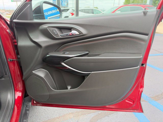 Used 2025 Chevrolet Trax RS w/ Driver Confidence Package FWD image 10