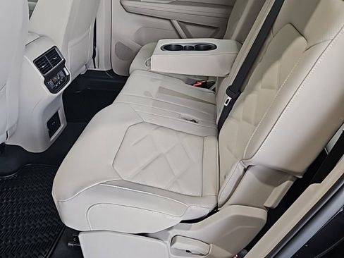 New 2026 Volkswagen Atlas SE FWD image 25