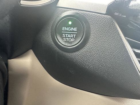 Used 2020 Ford Escape SE Sport image 30