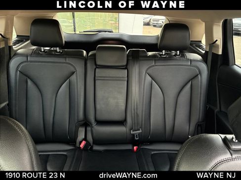 Certified 2023 Lincoln Nautilus AWD w/ Premium Package image 15