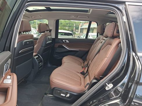 Used 2026 BMW X7 xDrive40i AWD/4WD image 12